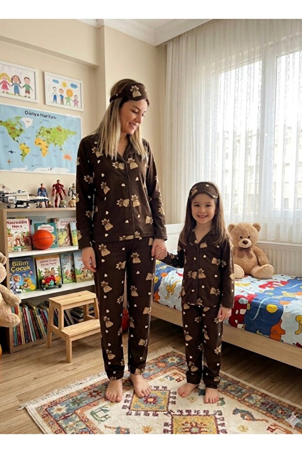Cotton Suede Fabric Brown Teddy Bear Patterned Shirt Collar Buttoned Pajama Set Suitable for Girl and Mother