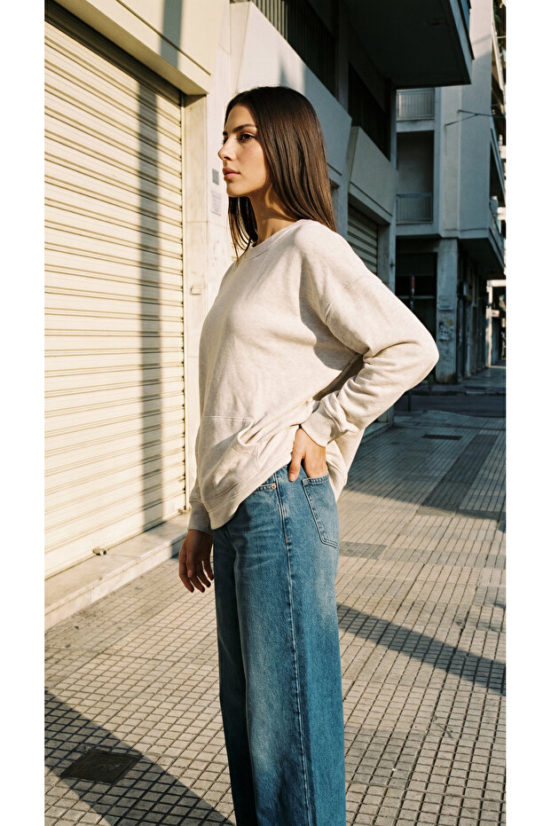 Bej Basic Yan Yırtmaç Detaylı Oversize Kadın Sweatshirt - 2