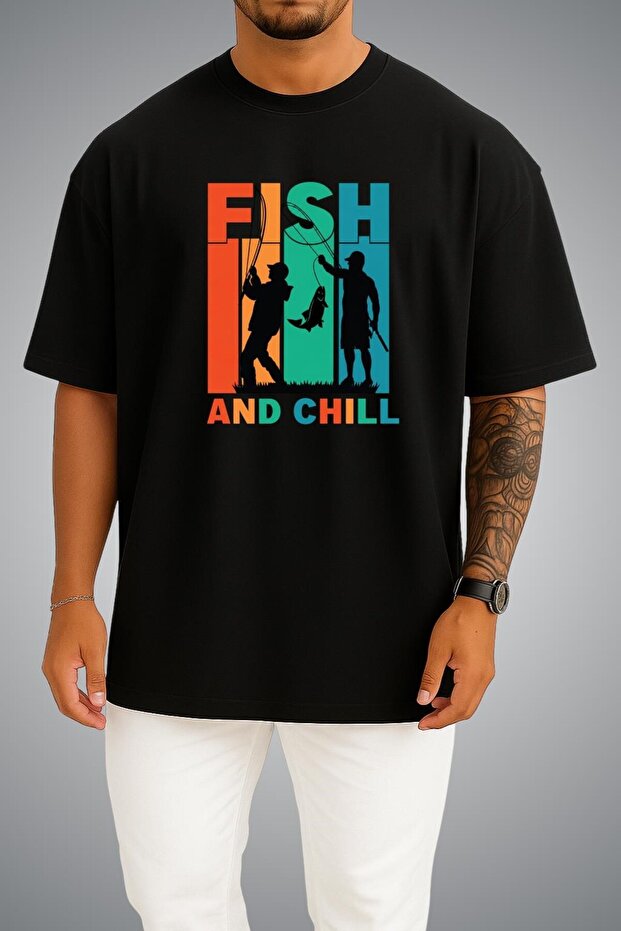 تي شيرت للجنسين مطبوع عليه Fish And Chill بمقاس كبير