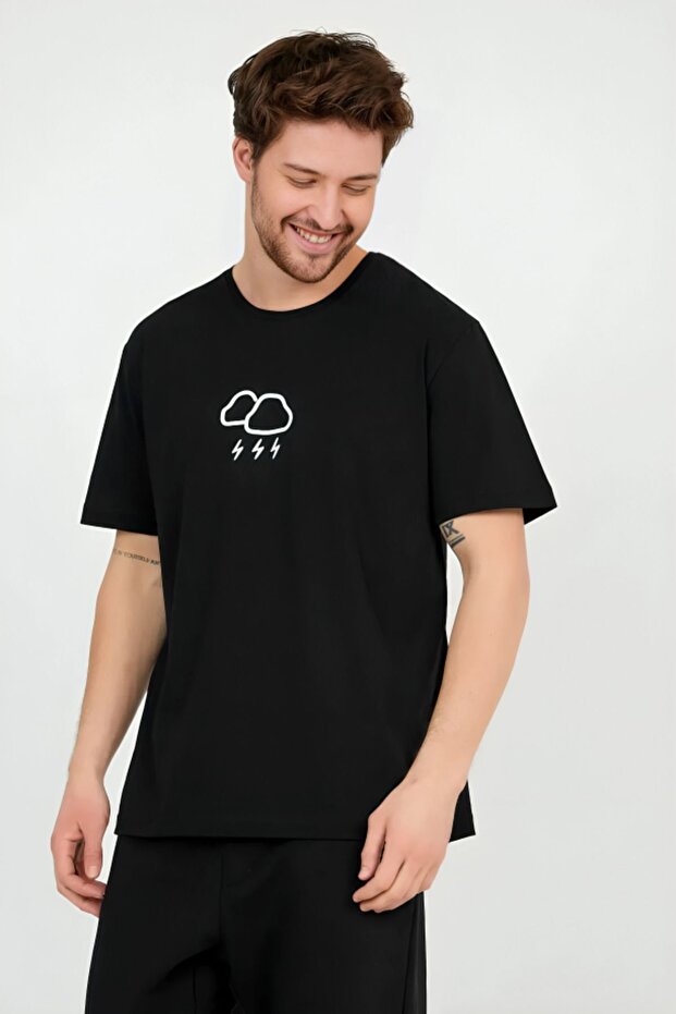 Unisex Oversize Black T-shirt with Cloud Printed on the Front