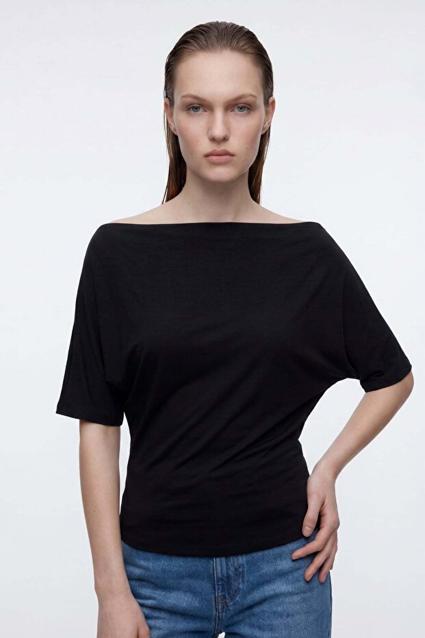 Women's Asymmetrical Shoulder Detail Blouse