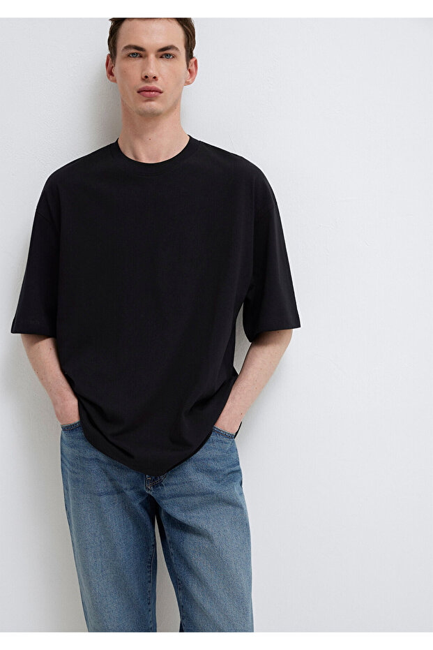 Crew Neck Black Basic T-Shirt Oversize / Wide Cut 0613113-900