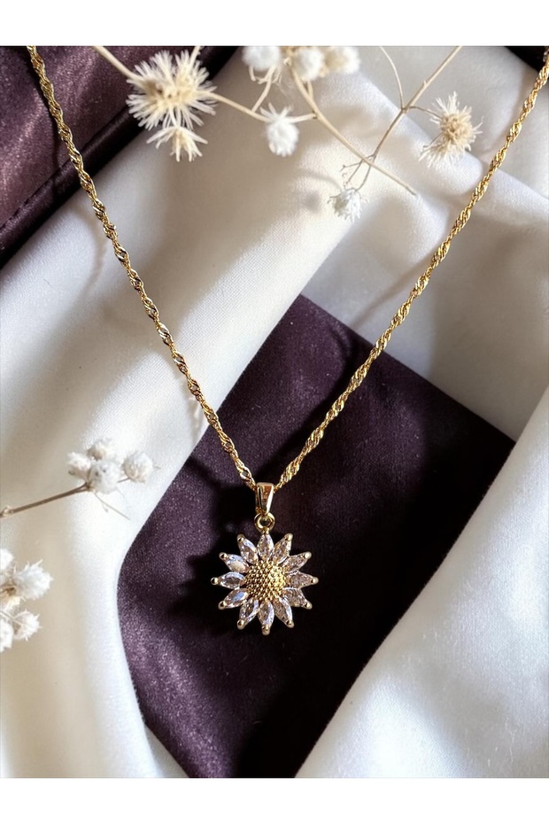 Zircon Stone Sunflower Figured Necklace