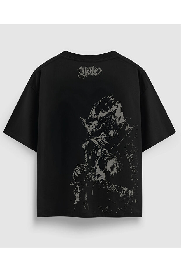 Oversize Unisex Black T-Shirt – Medieval Knight Print with Text, Streetwear Design