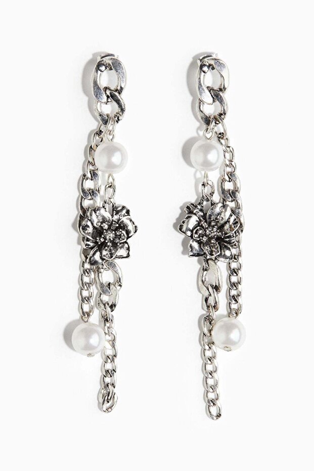 Chain earrings