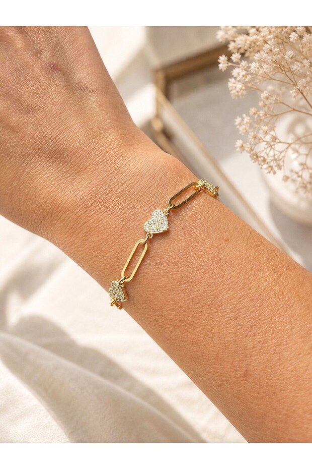 Stylish Anti-Tarnish Women's Bracelet with Heart