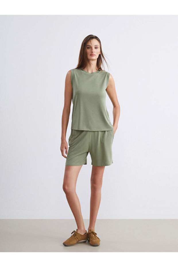 Women's Shorts with Elastic Waist