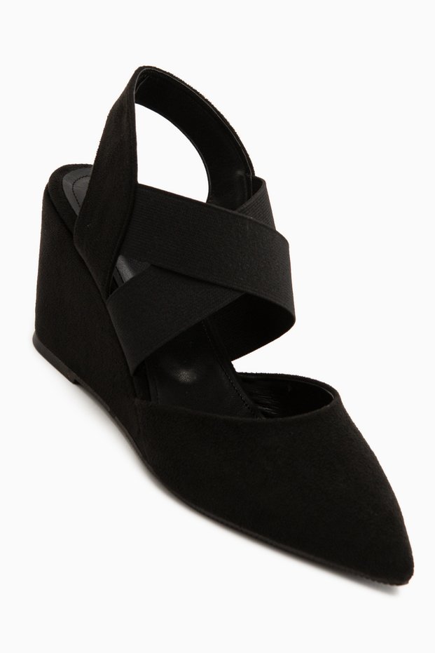 Hida Black Suede Cross-Strapped Closed-Toe Women's Heeled Shoes