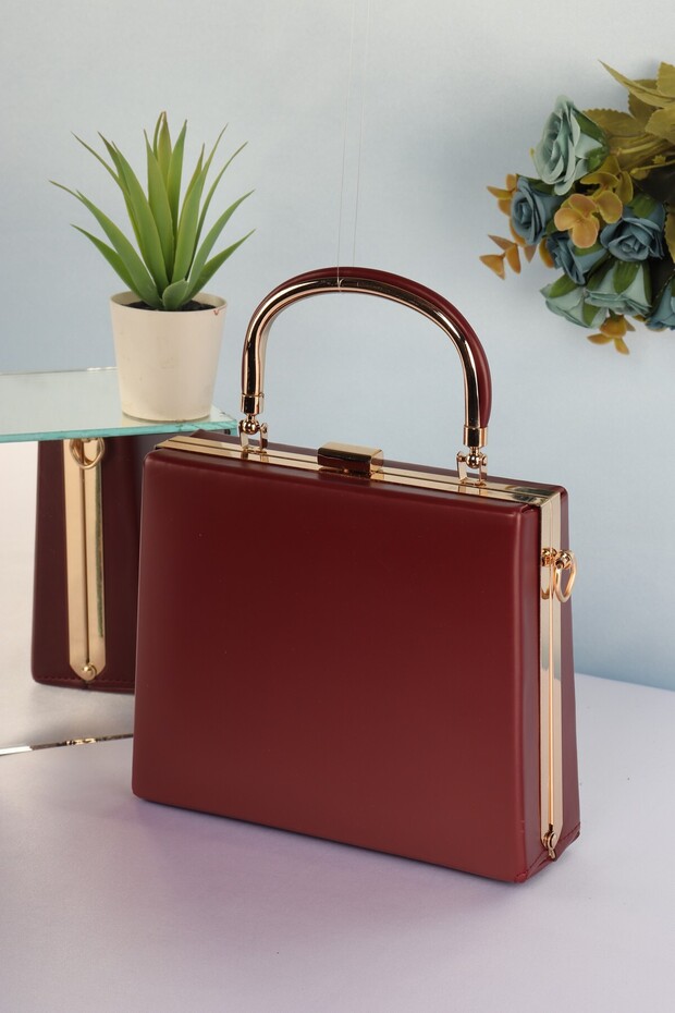 Elysara Eb0162 | Zaras Stylish Metal Handle Evening Dress Bag