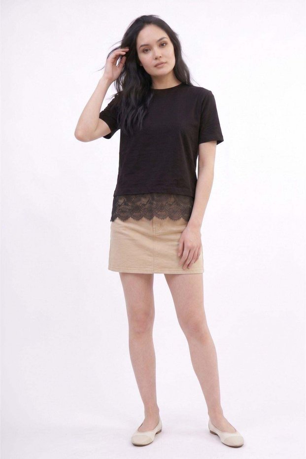 Oversized T-Shirt with Lace at the Hem Black