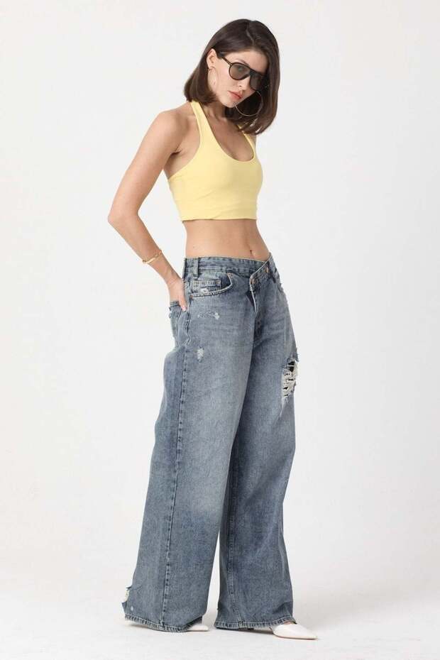 Whatsup asymmetric waist detailed ripped wide leg jean pants - blue