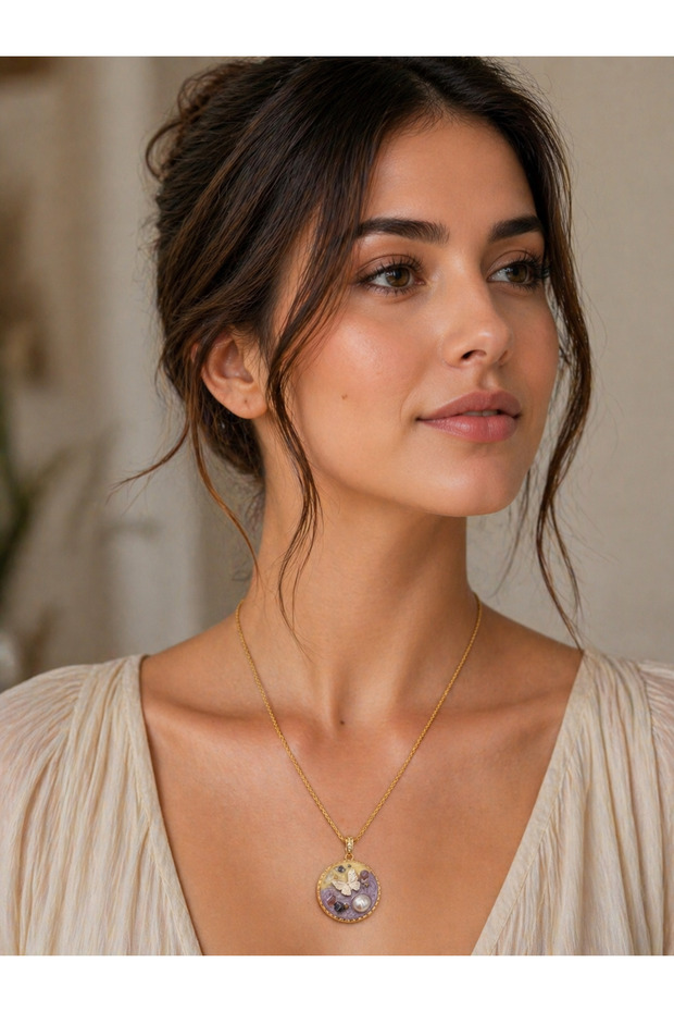 سلسلة فراشة ناعمة ولمعة لؤلؤ