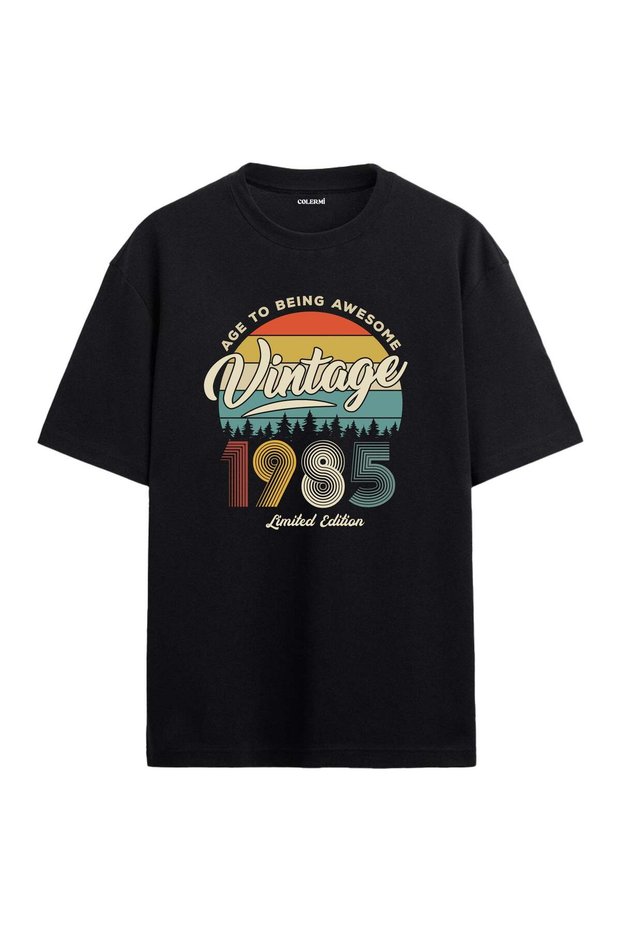 1985 Nostalgia Oversized T-Shirt - Retro Sunset Pine Tree Design