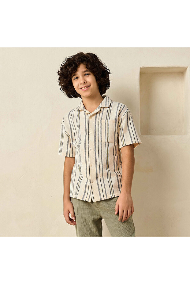 Short Sleeves Shirt with Stripes