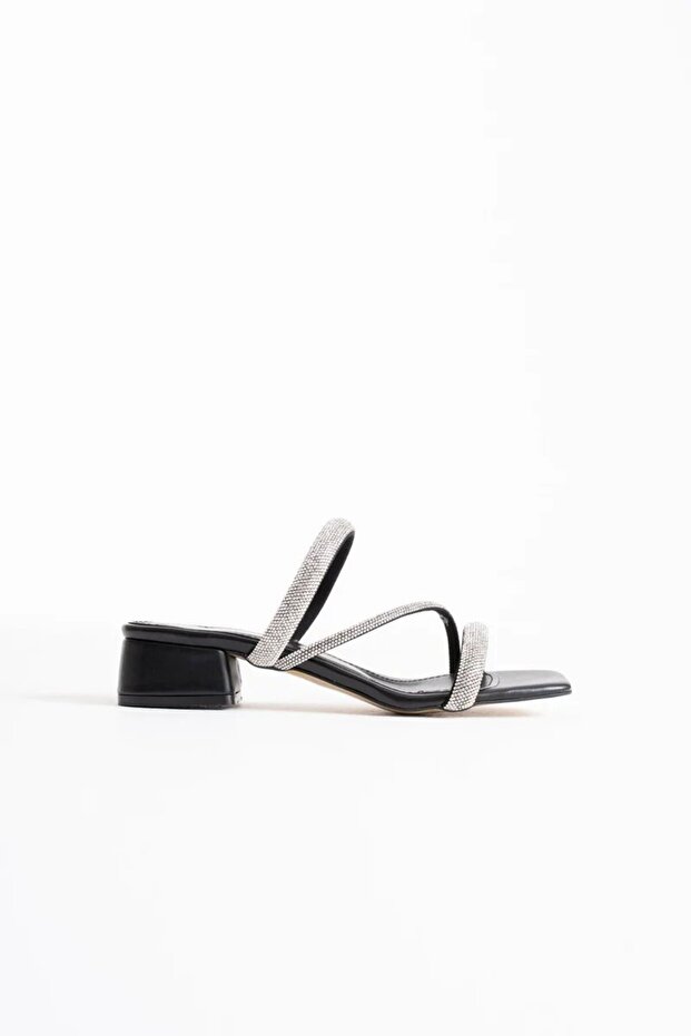 Black women's embellished slides tr20my25a