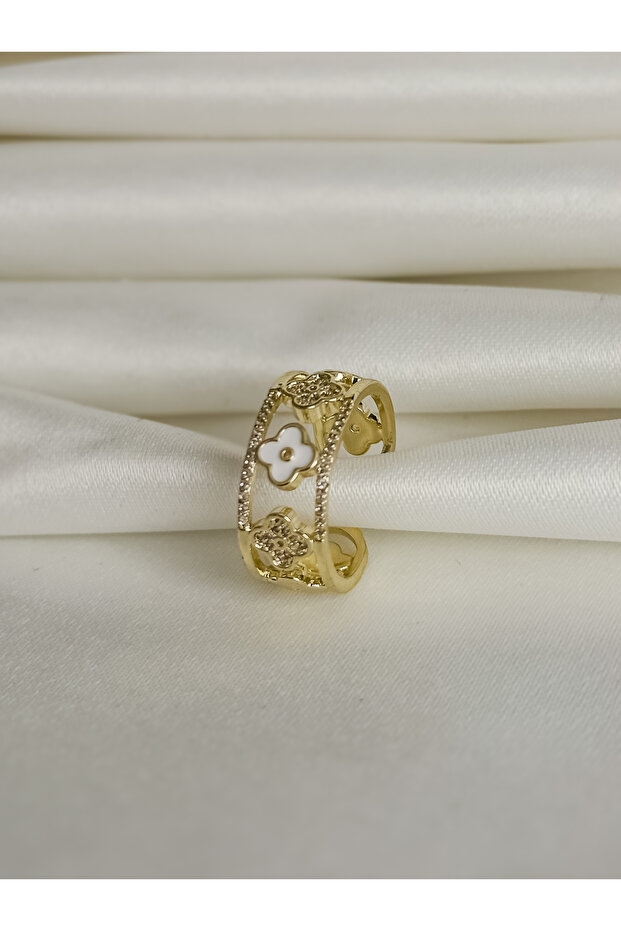 Clover Ring