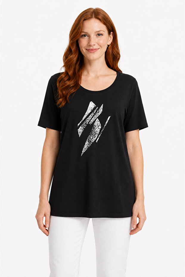 Women's Black Printed Relaxed Fit T-Shirt