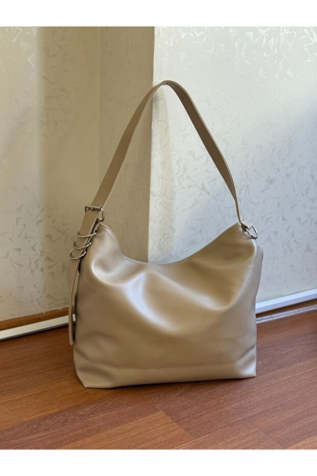 Large Size Women's Shoulder Bag with Ring Belt Detail