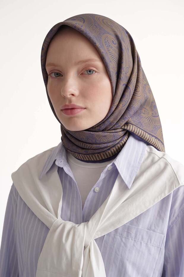 وشاح مارفلا بنمط عرقي أرجواني