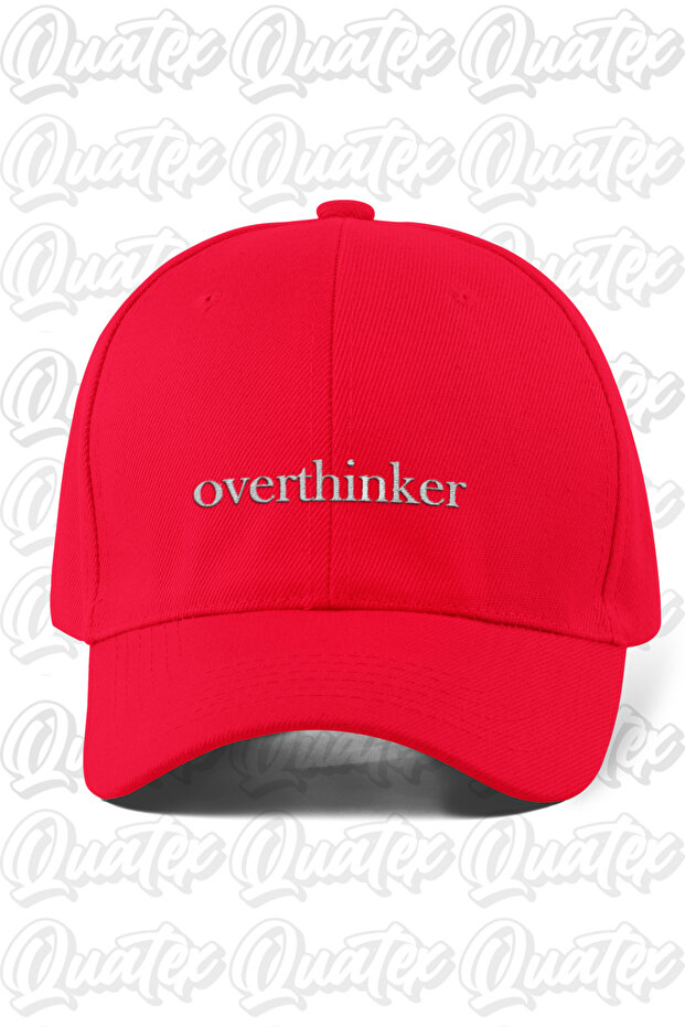 قبعة مطرزة من Overthinker - لون أحمر 100% قطن جبردين، قبعة موديل للجنسين