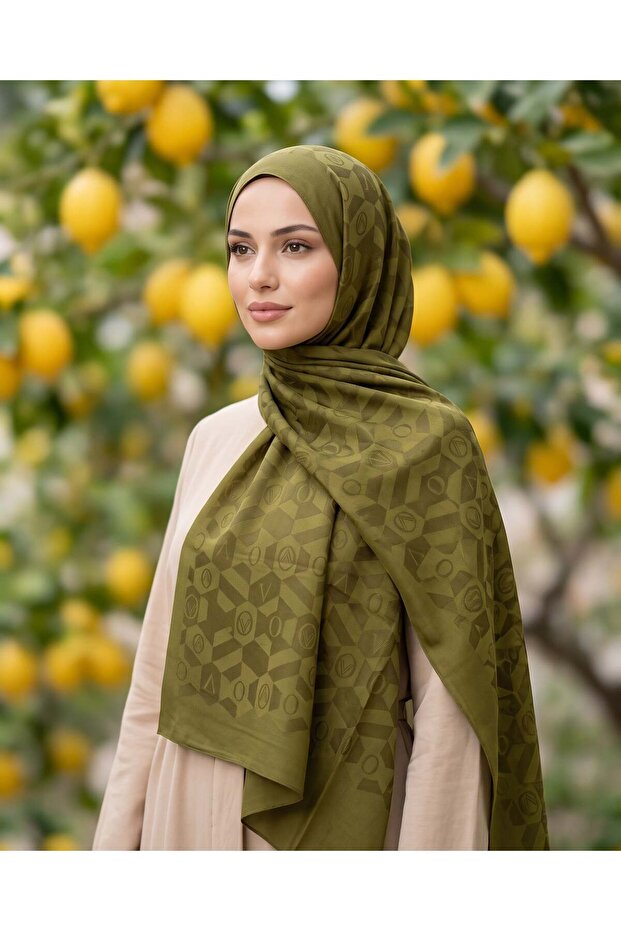 شال من سلسلة لوجو - نمط مونوغرام - 12 - أخضر حناء