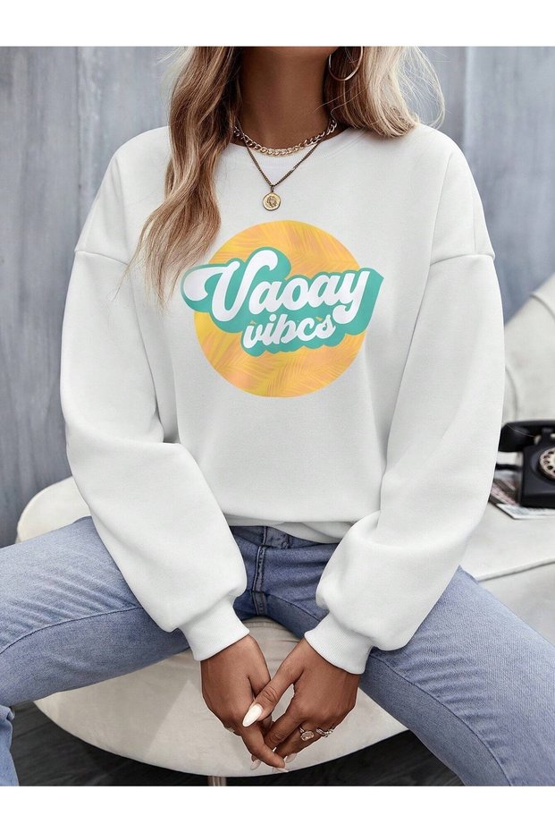 Women's White Vaoay Vibes Printed Oversize Sweatshirt
