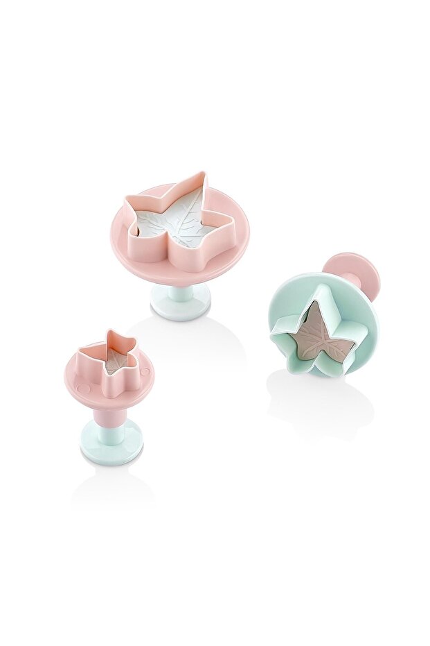 Decorative sugar dough cutter mold apparatus