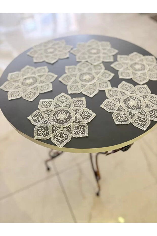 6-Piece Lace Coffee Presentation Set 15X15 cm Assorted Patterned Coasters Turkish Coffee Cup Presentation Set