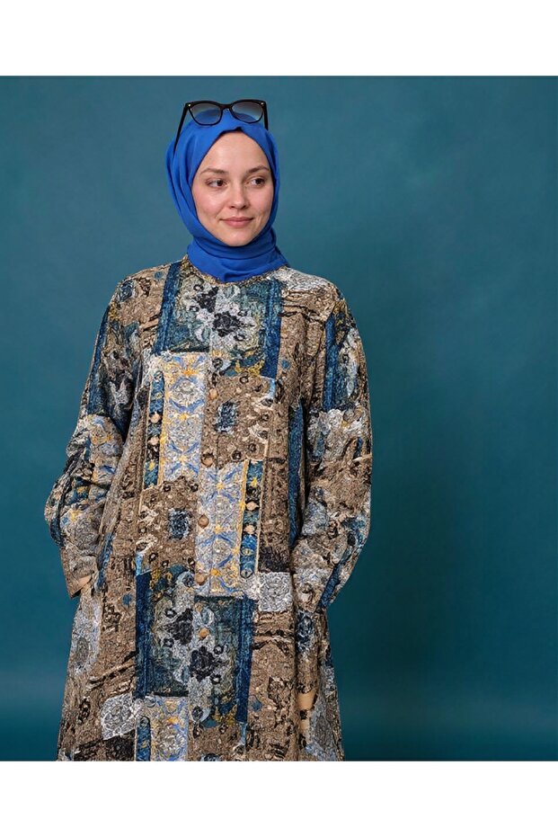 Authentic Pattern Long-Sleeved Buttoned Plus Size Viscose Dress
