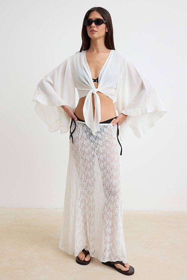 Plaj Crop Giyim Ekru Dokuma Volanlı Bluz TBESS19BB0095 - 2