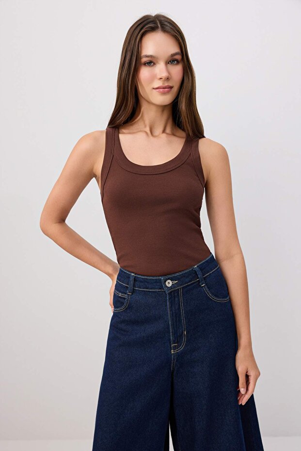 Kahverengi-Bordo Fitted/Vücuda Oturan Kalın Askılı Fitili Pamuklu Esnek Örme Atlet TWOSS26AL00121 - 5
