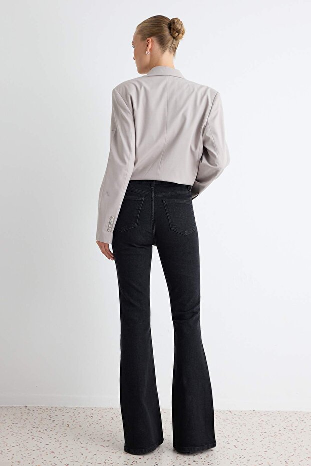 Siyah Önden Düğmeli Yüksek Bel Orta Esnek Flare İspanyol Paça Jeans TWOSS20JE0111 - 4