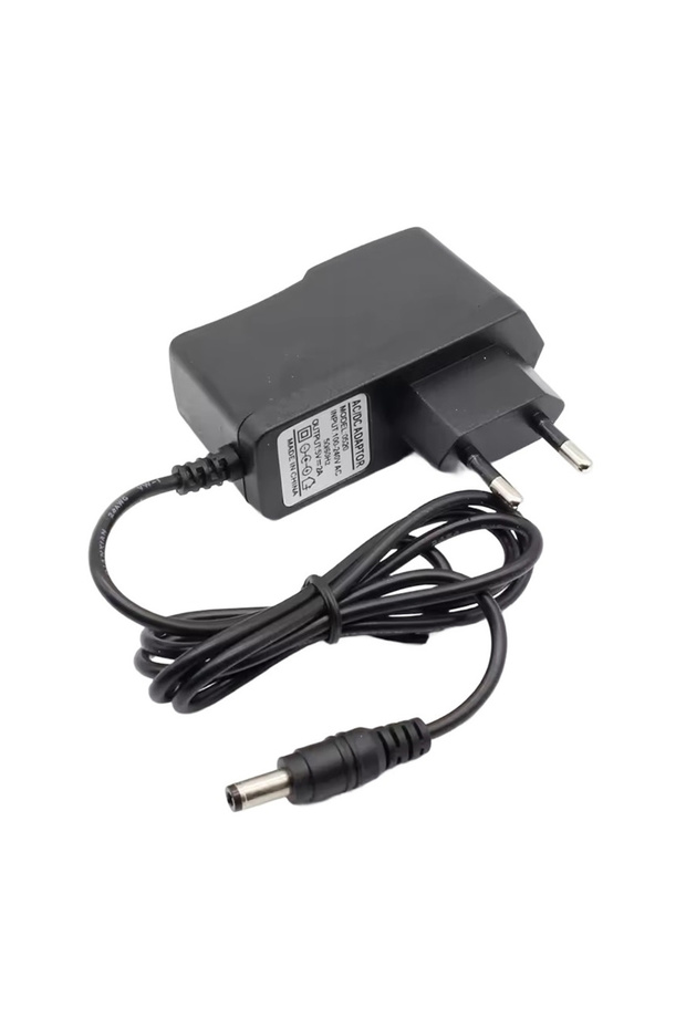 A Home Charging AC DC Adapter 5V 2A Adapter 5V 2A Power Supply For Devices 5.5mm X 2.1mm Automatic .