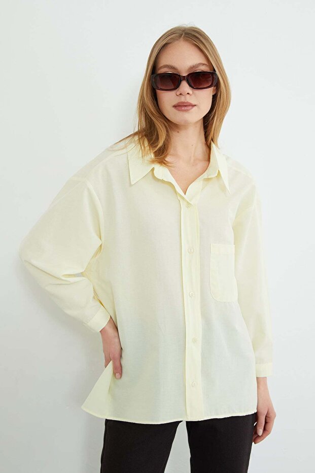 Basic Single Pocket Oversize Shirt