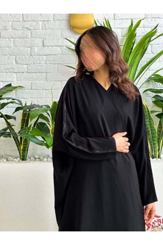 عباءة بيشيت بتصميم الأكمام