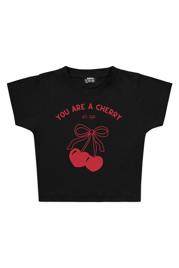 تي شيرت قصير مطبوع عليه You Are a Cherry