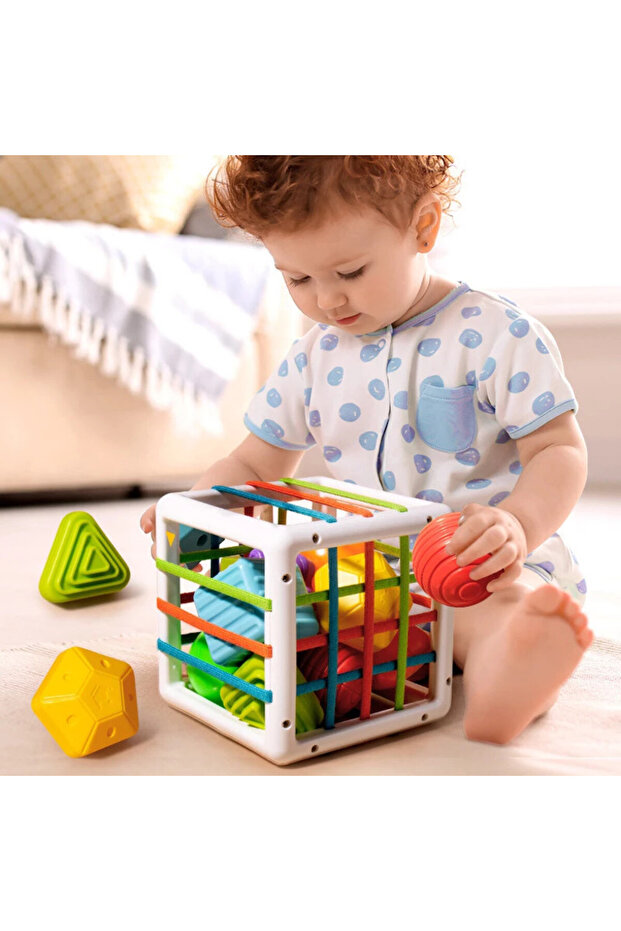 Shape sorter with elastic bands for babies - 2