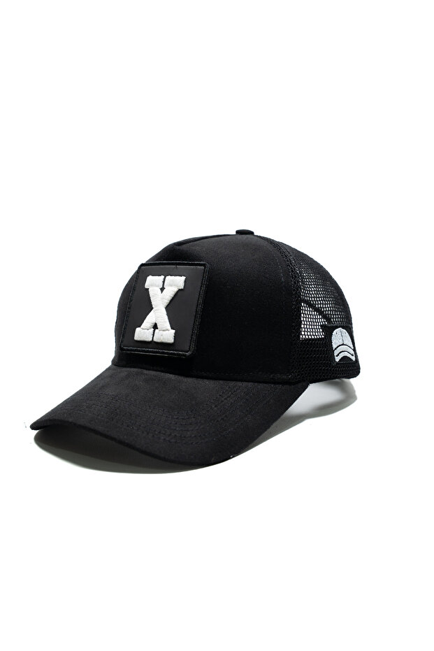Black Mesh Hat with Letter Patch Detail | Sports Hat Suitable for Daily Use - Trucker Cap
