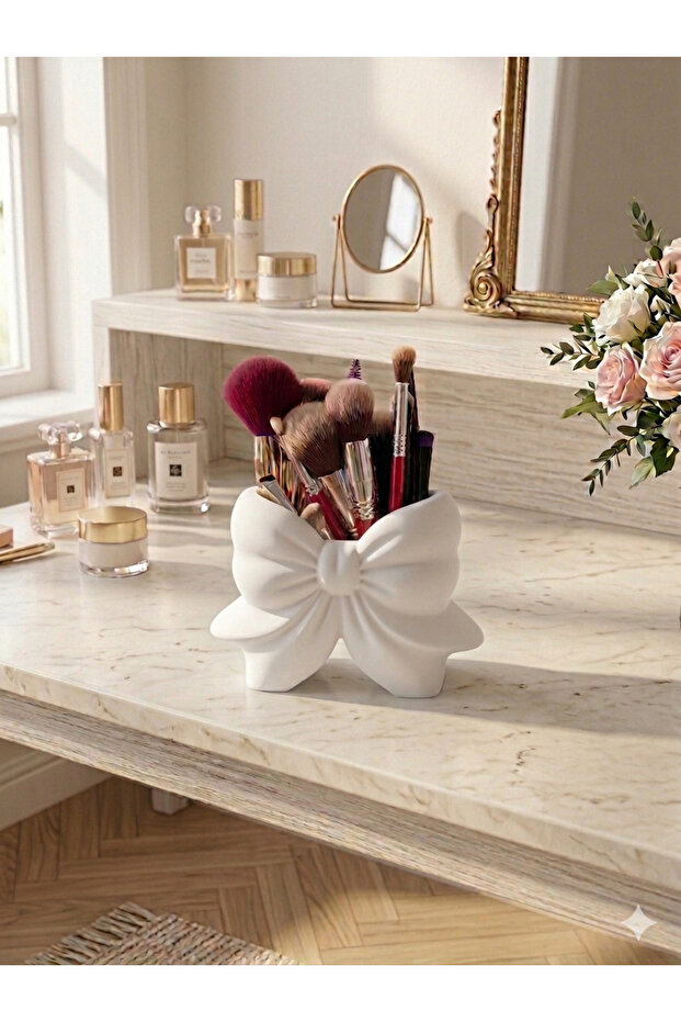 Stylish Bowknot Detailed Makeup Brush Holder Organizer – Decorative Cosmetic Organizer