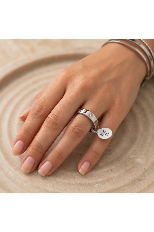 💎   Premium Silver Color Shiny Stone Modern 316L Steel Ring (19 Measurements)