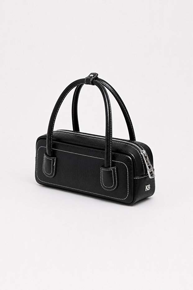 Contrast Stitching Detailed Baguette Bag Black