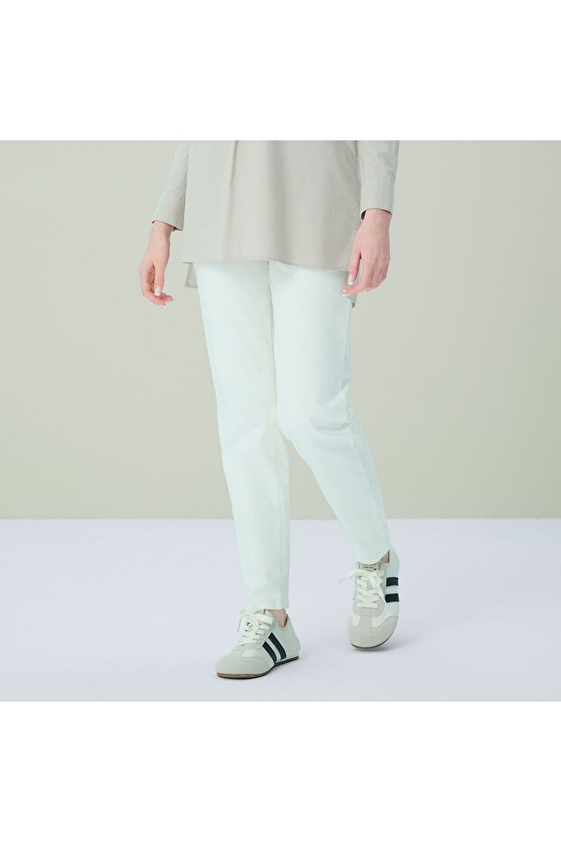 Women’s High-Waist Twill Regular Tapered Fit Pant