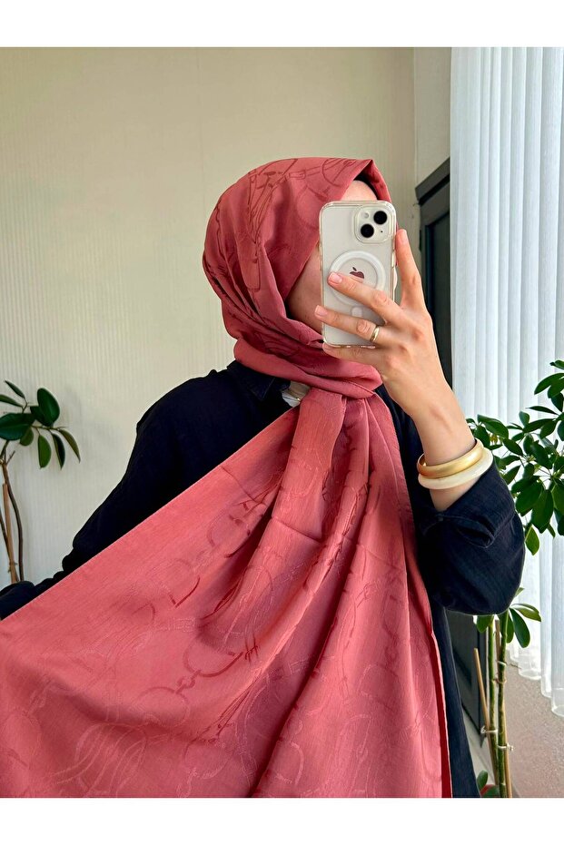 وشاح نورا دايموند ماريا شال كابير
