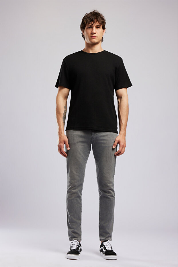 Conroy Men's Regular Fit 100% Cotton Printed Crew Neck T-Shirt Black