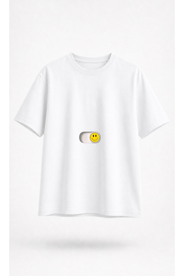 تي شيرت كبير الحجم مطبوع عليه Smiley Toggle