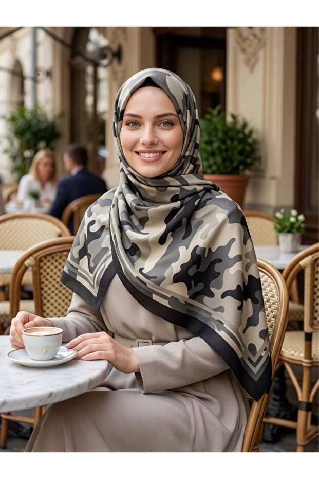 شال بنمط التمويه - أسود/أخضر
