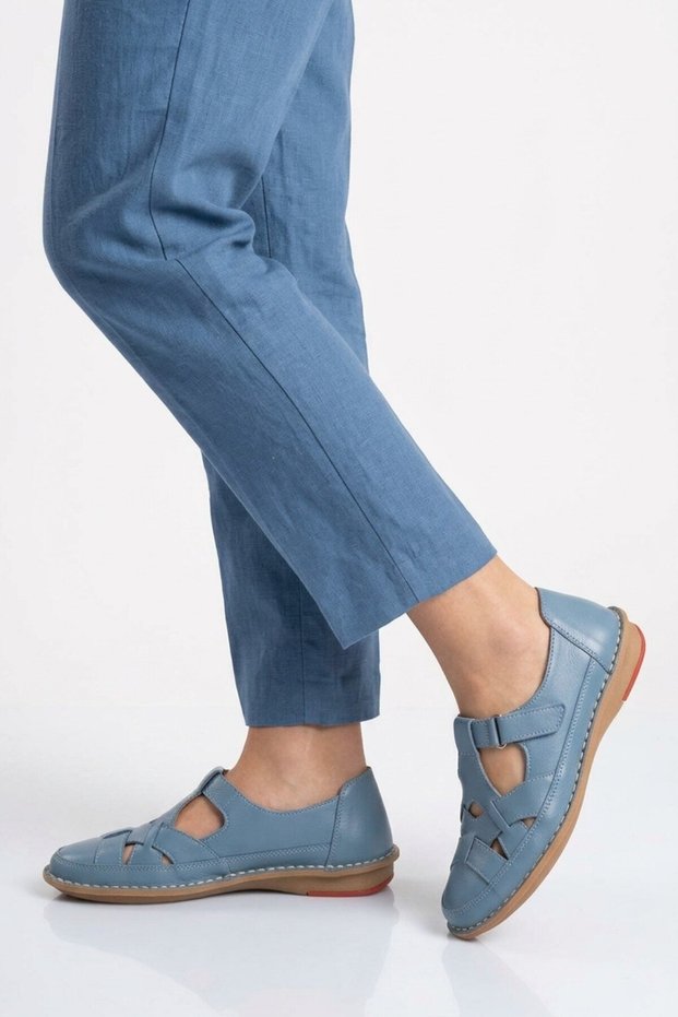 Blue Genuine Leather (Slim Fit Women's Casual Shoes)