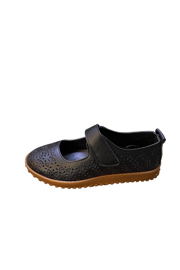 Women's Transparent Sole Perforated Top Strap Summer Ballerinas