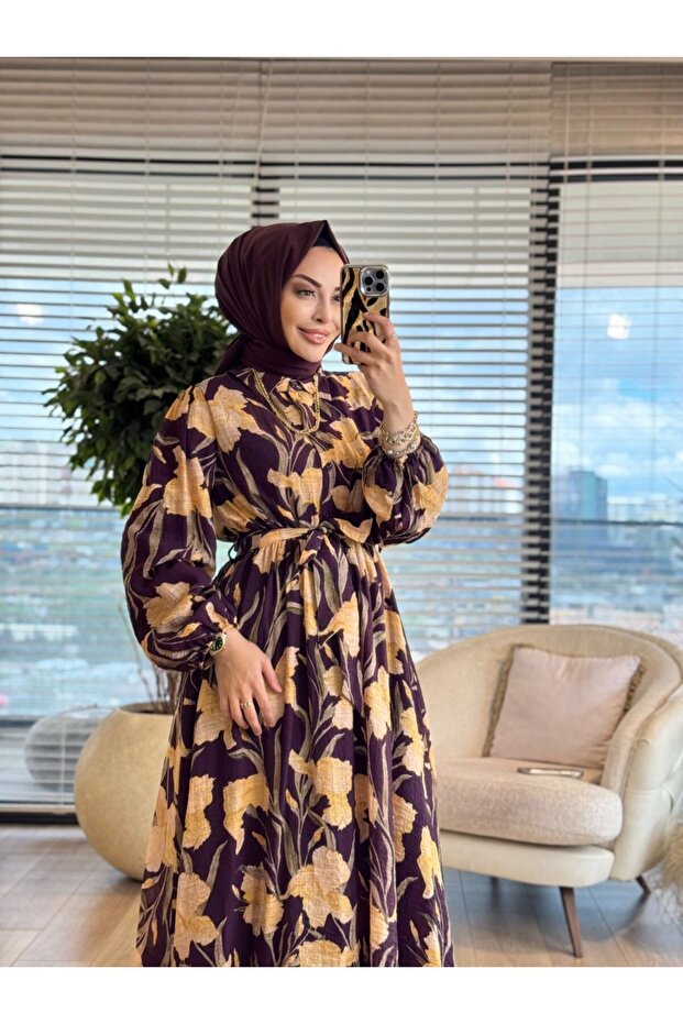 32511 فستان منقوش باللون البني