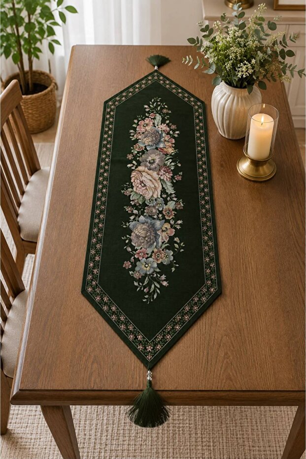 Vintage Bouquet 35X90 Tasseled Woven Tapestry Runner